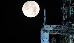 A Lua faz o chão tremer?