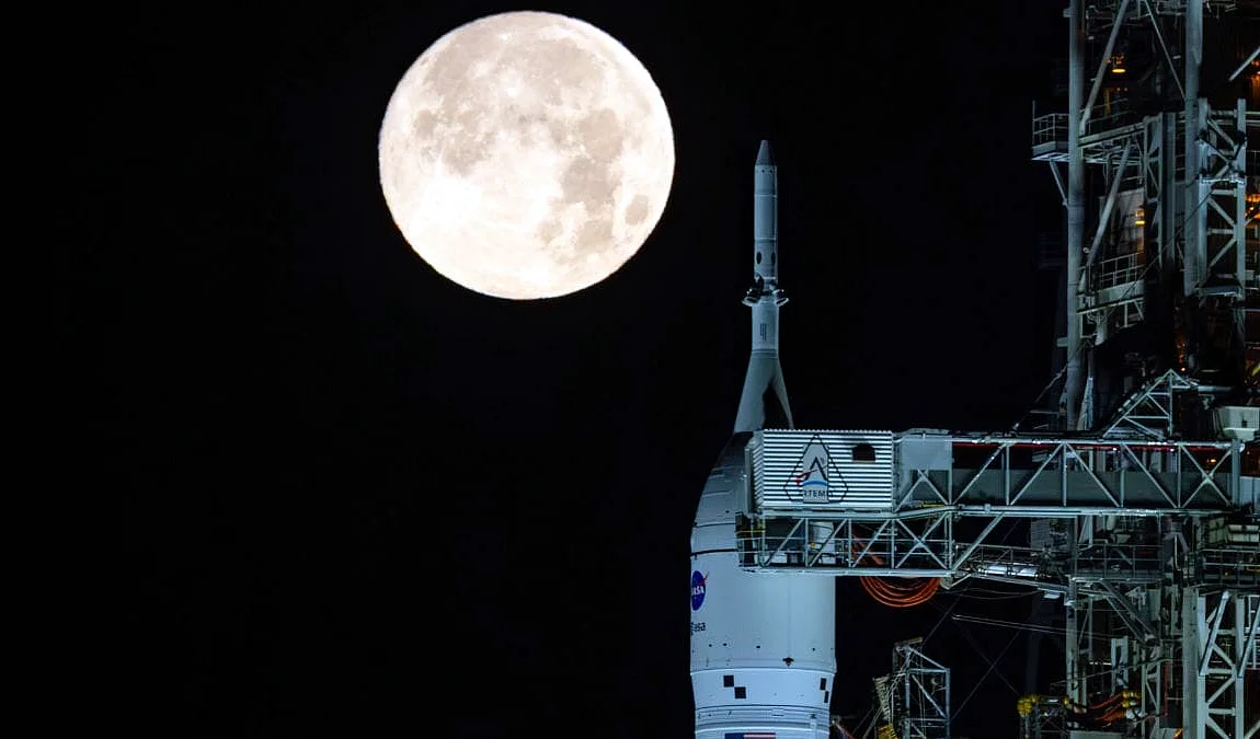 A Lua faz o chão tremer?